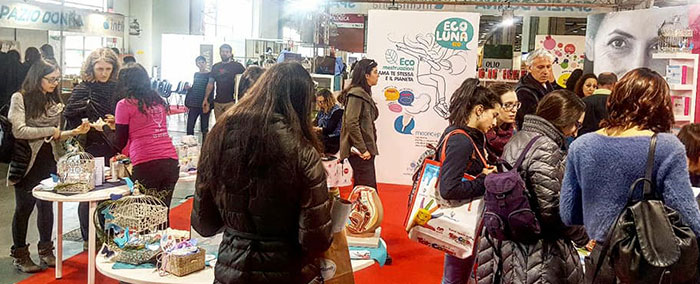Stand Intimaluna Spazio Donna